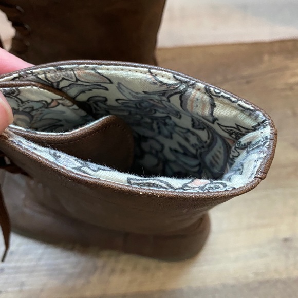 Combat boots - Picture 2 of 3